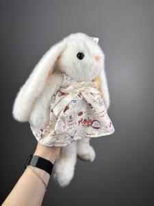 Белый зайка в платье