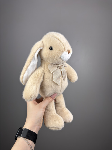 Зайка с галстуком