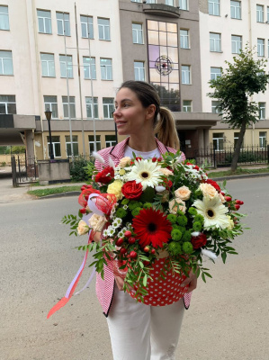 Большая коробка с цветами