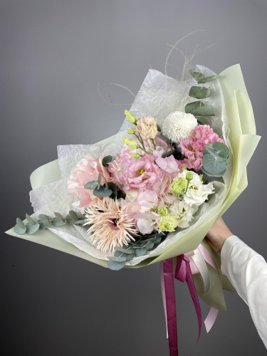 БУКЕТ С ГОРТЕНЗИЕЙ И ЭУСТОМОЙ