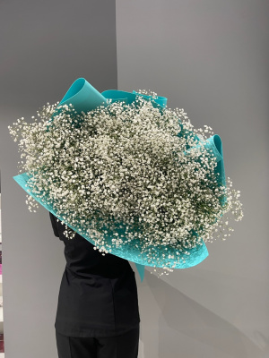 Букет-гигант из белой гипсофилы