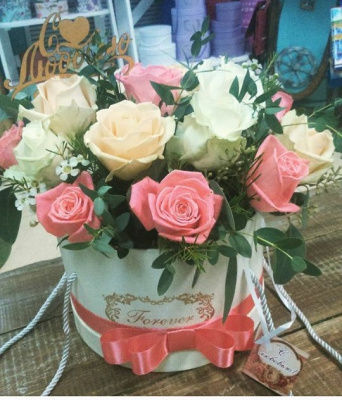 Hat Box Medium "Кремовая романтика"