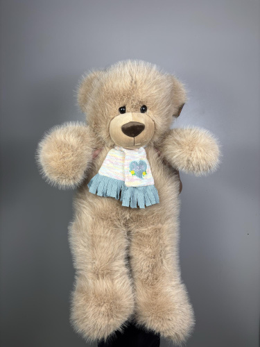 Большой плюшевый мишка