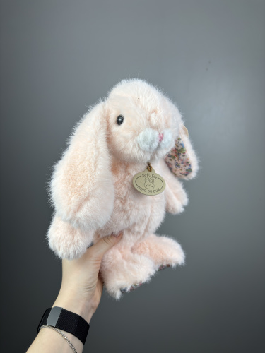 Зайка с цветочным принтом